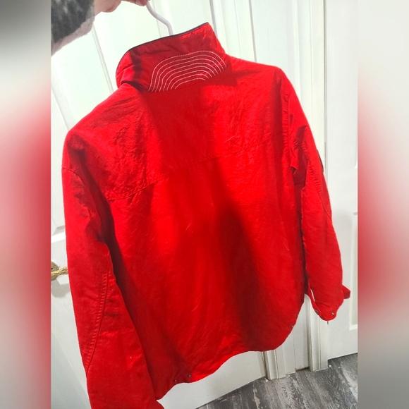 Men's Medium Rare Red Vintage Hilfiger Jacket - Picture 6 of 9